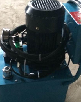鉚接機脫模困難怎么辦？鉚接點容易撕裂怎么辦？